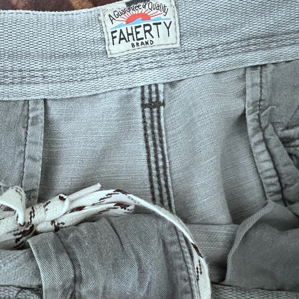 Men's Faherty Size 34-36 waist Gray Cargo Shorts with Relaxed Fit 8